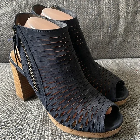 Paul Green Costa Blue Perforated Nubuck Leather Platform Sandals Booties Size: 9 - Picture 6 of 16